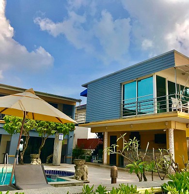 Kamala Beachfront Apartment